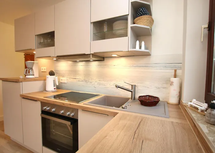 Daire Badestra_e 80_ Whg_ 1_ Goting Hus